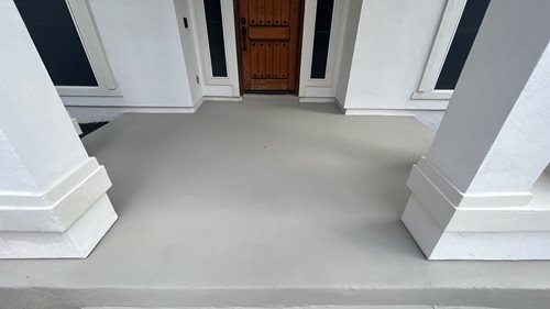Front Porch Resurfacing, Broom Finish Concrete Overlay
Walkways & Stairs 
SUNDEK San Antonio
