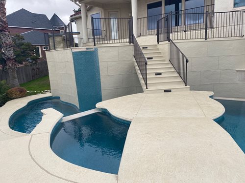 Walkways & Stairs
Walkways & Stairs 
SUNDEK San Antonio
