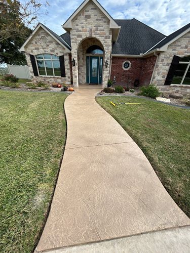 Walkways & Stairs
Walkways & Stairs 
SUNDEK San Antonio
