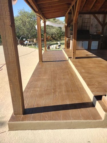 Walkways & Stairs
Walkways & Stairs 
SUNDEK San Antonio
